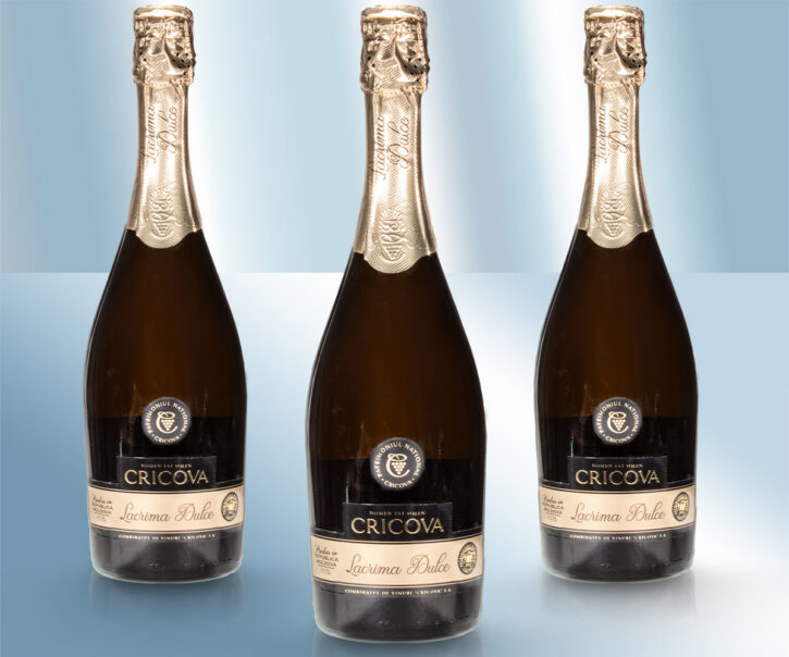 Sparkling wine "Lacrima Dulce", white, semidry, 10%, 750ml