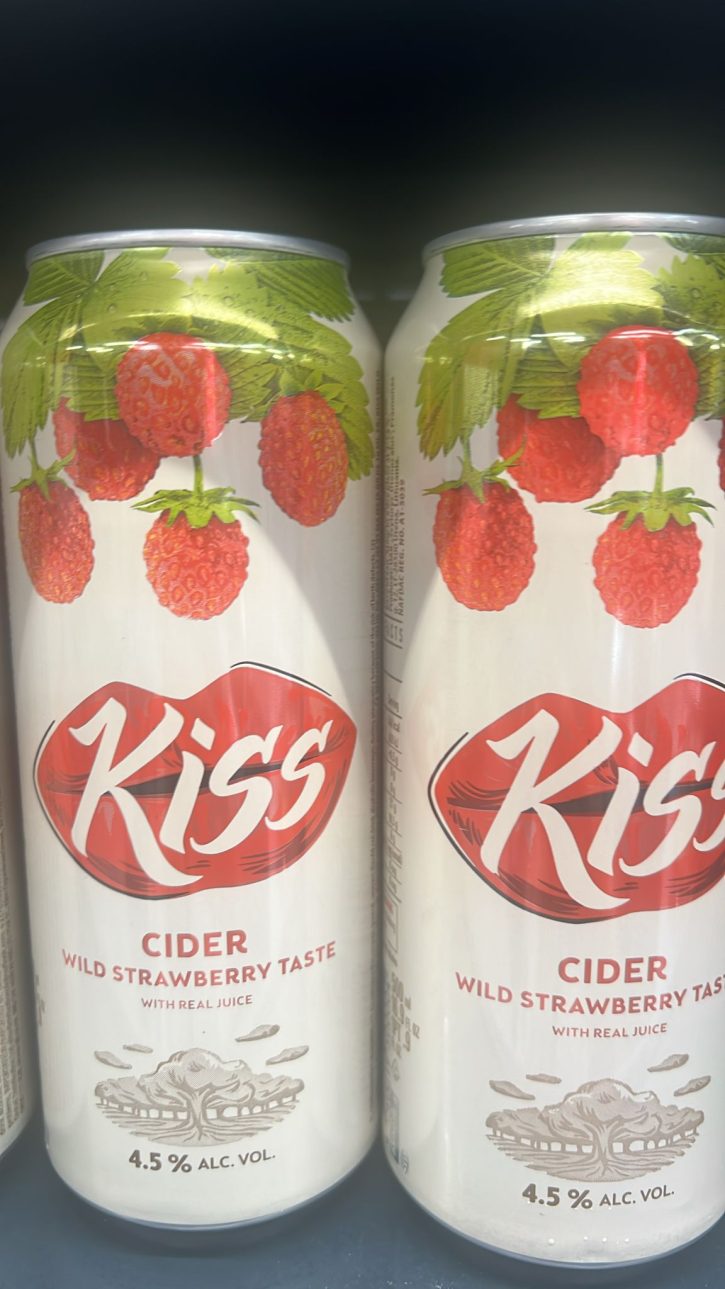 Сидр Kiss Wild Strawberry Taste «Kiss».