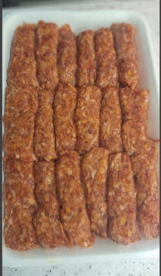 Мичи из свиного фарша со специями для жарки и гриля